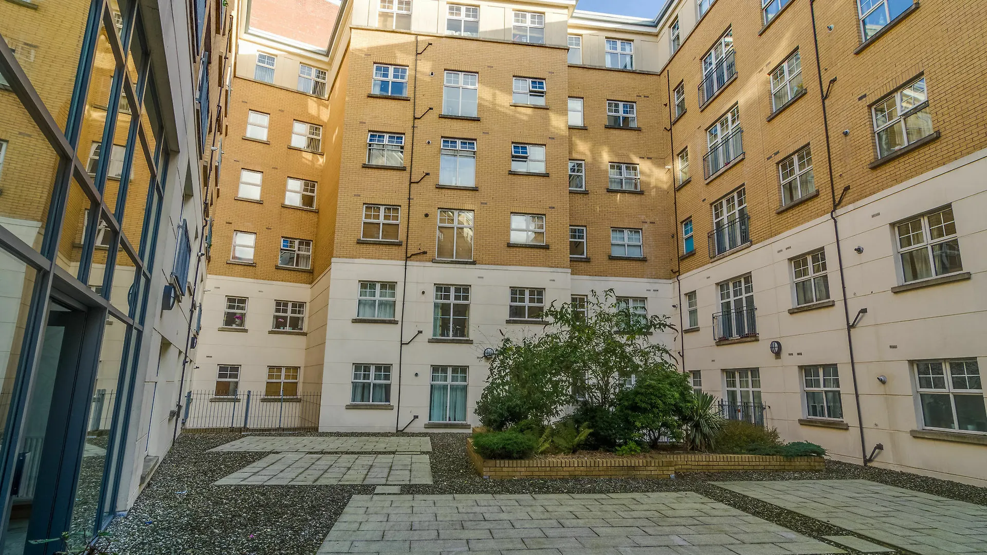 Alfred St Apartment ベルファスト